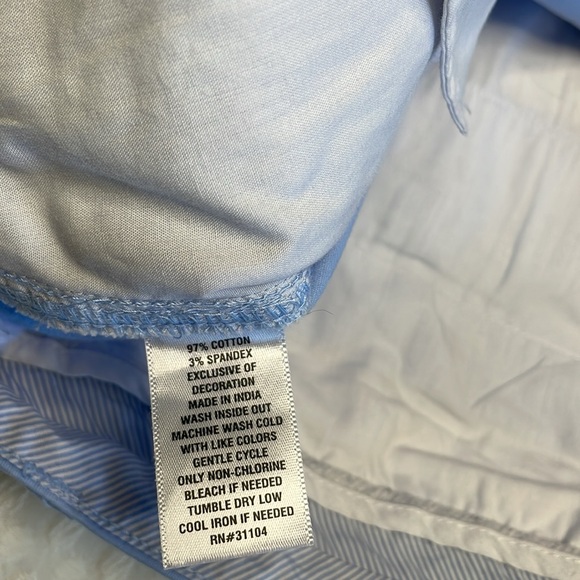 Crown & Ivy Women’s 5” Caroline Shorts - Picture 6 of 6